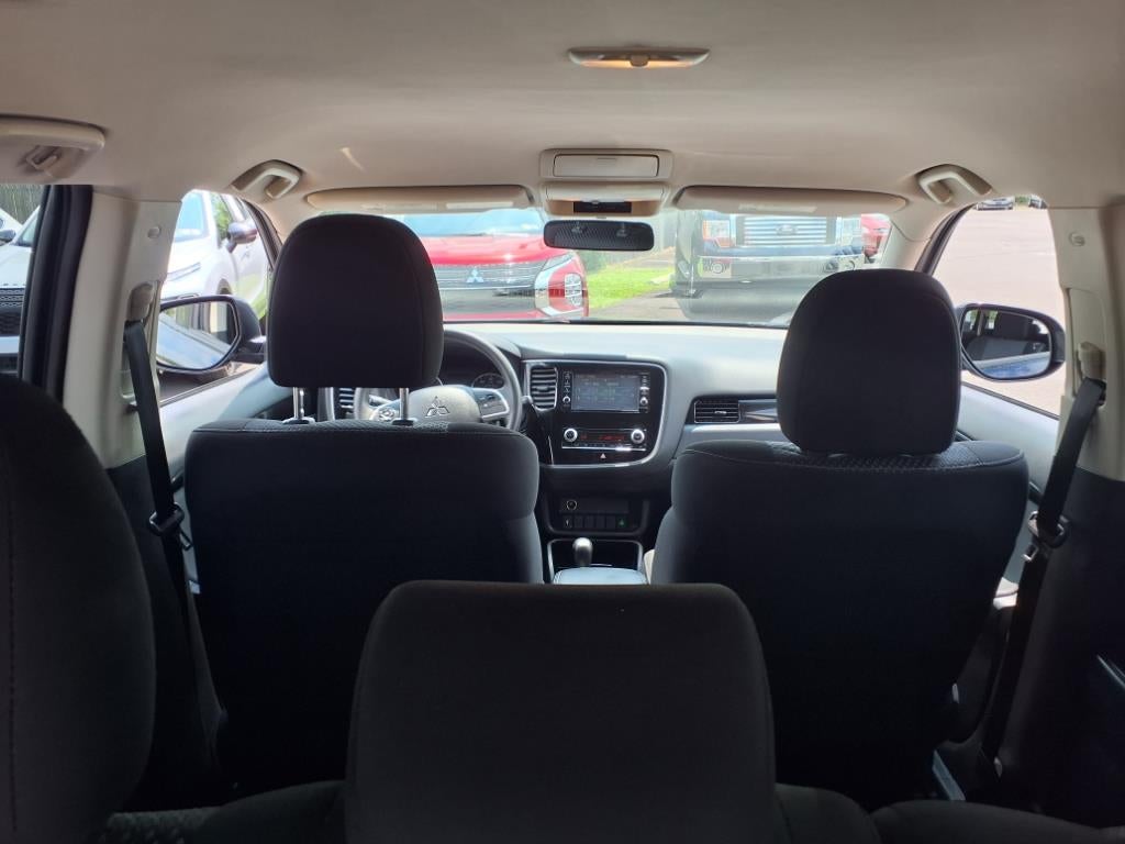 2020 Mitsubishi Outlander ES