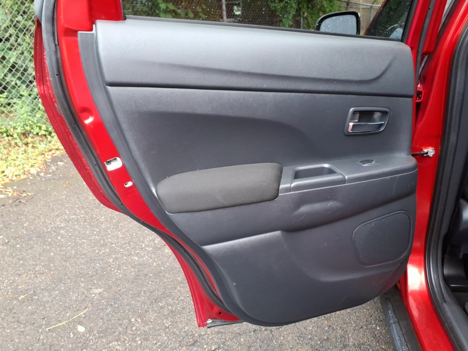 2019 Mitsubishi Outlander Sport LE