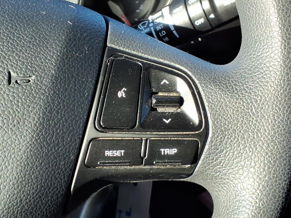 2016 Kia Rio 5-Door LX