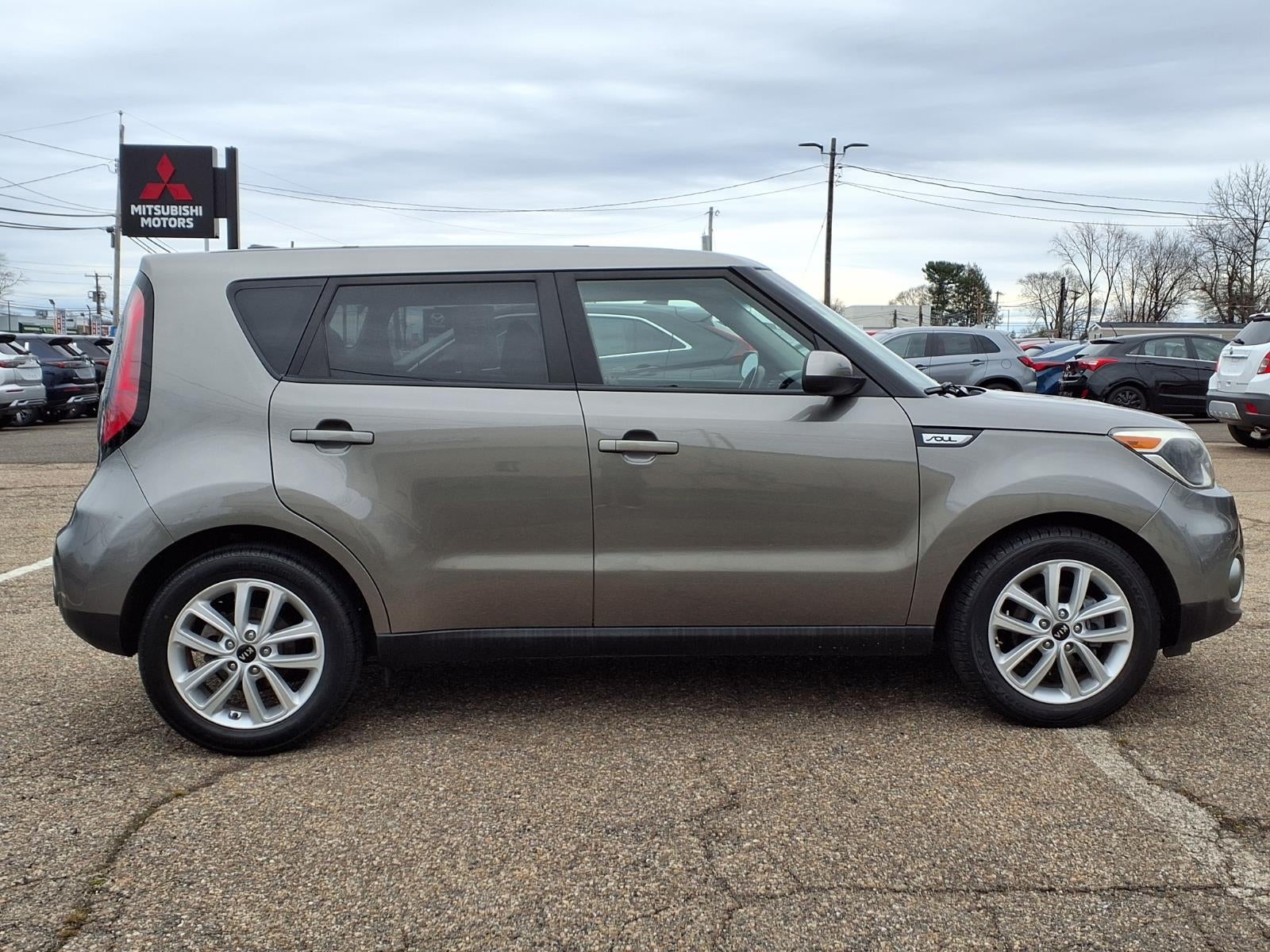 2019 Kia Soul +