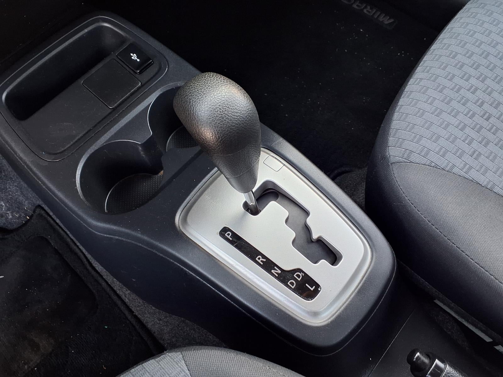 2018 Mitsubishi Mirage ES