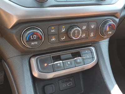 2020 GMC Acadia AT4
