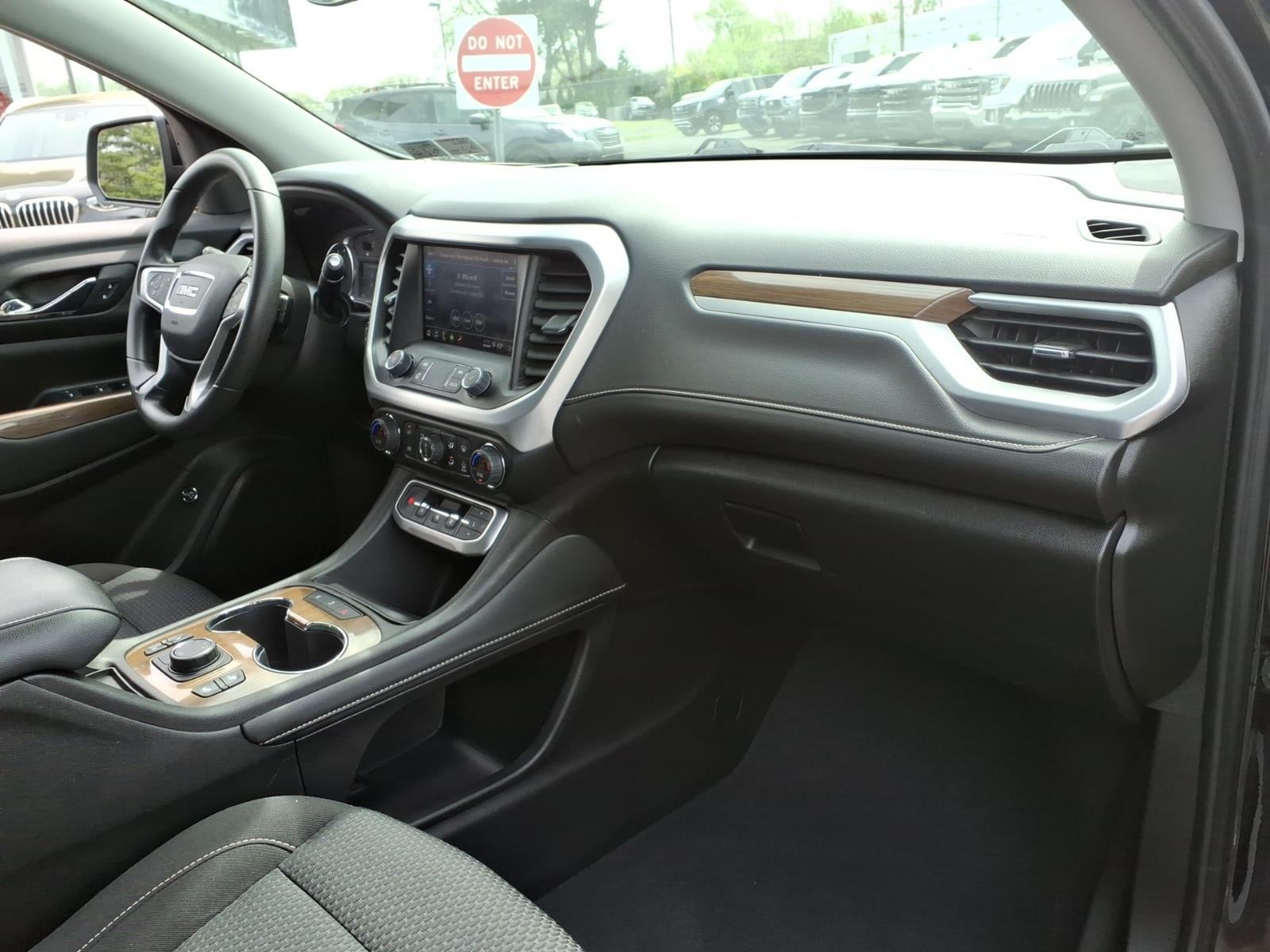 2023 GMC Acadia SLE