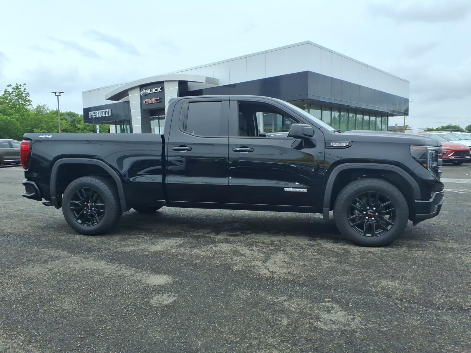 2023 GMC Sierra 1500 Elevation