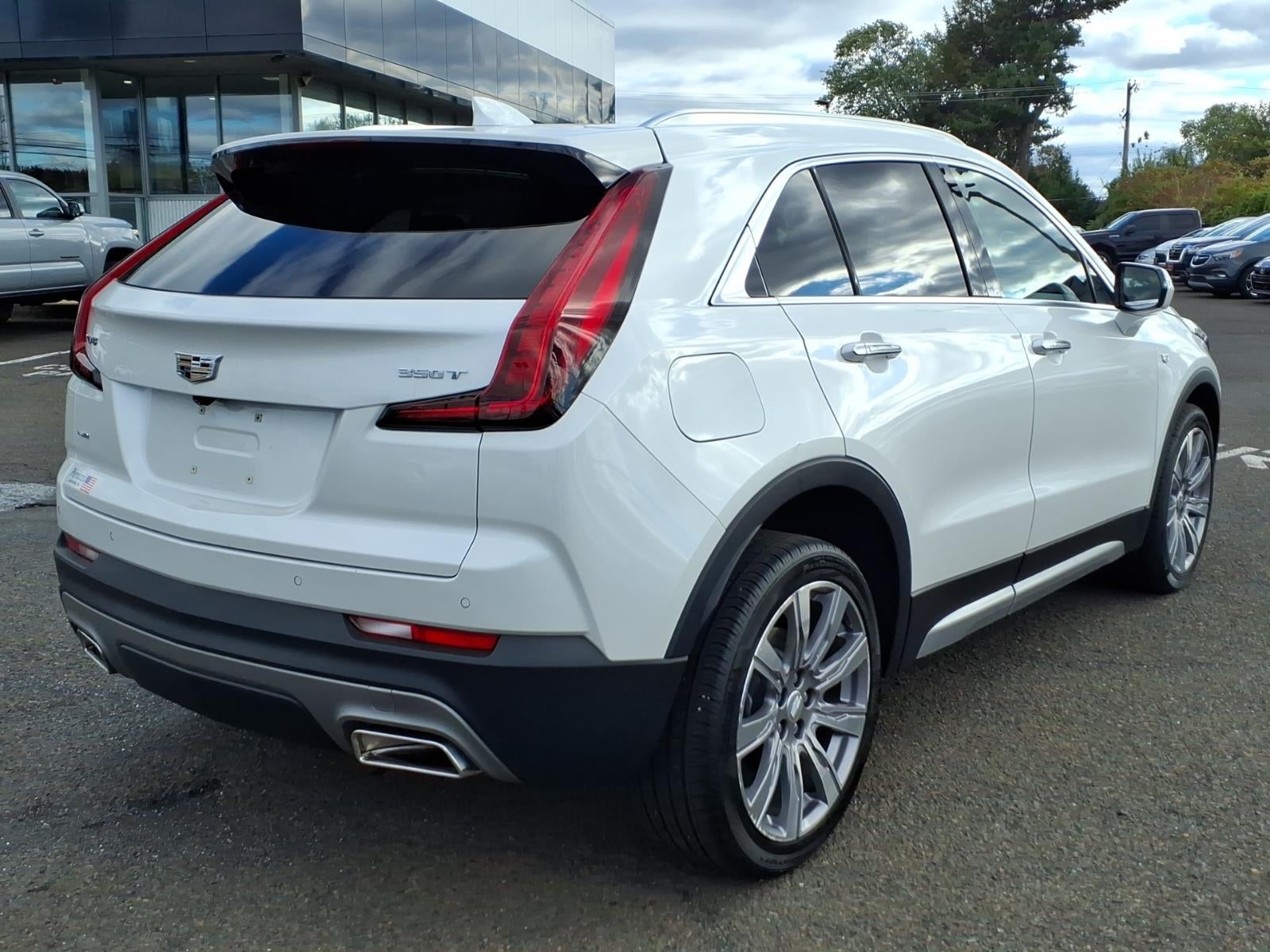 2021 Cadillac XT4 AWD Premium Luxury