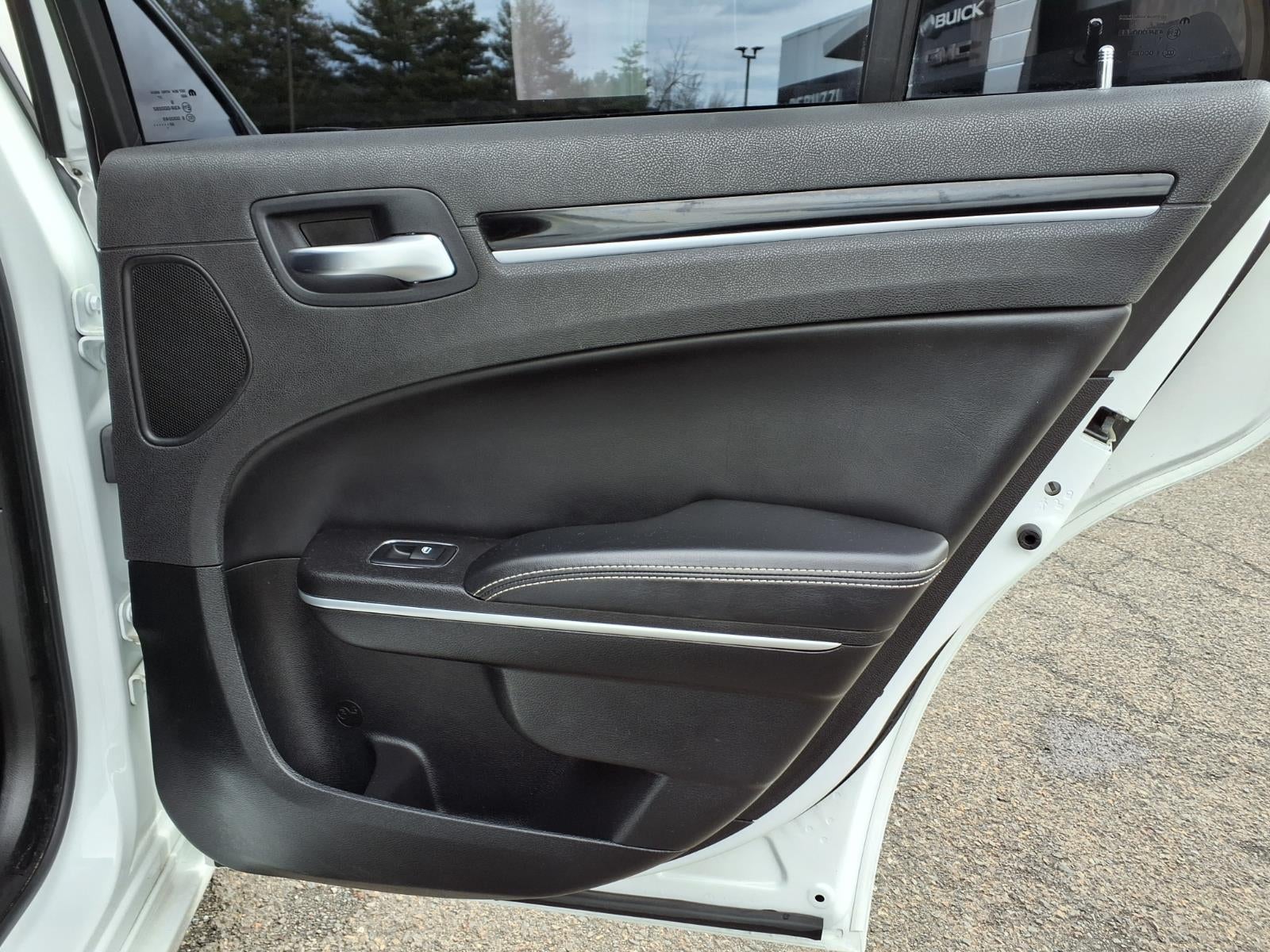 2022 Chrysler 300 300S