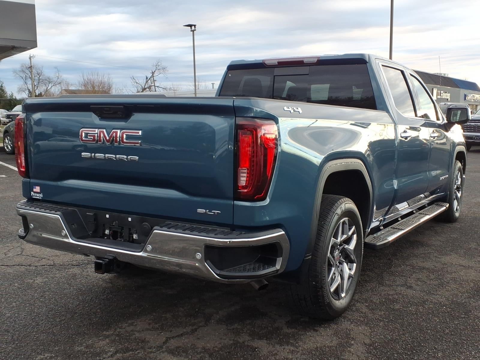 2024 GMC Sierra 1500 SLT