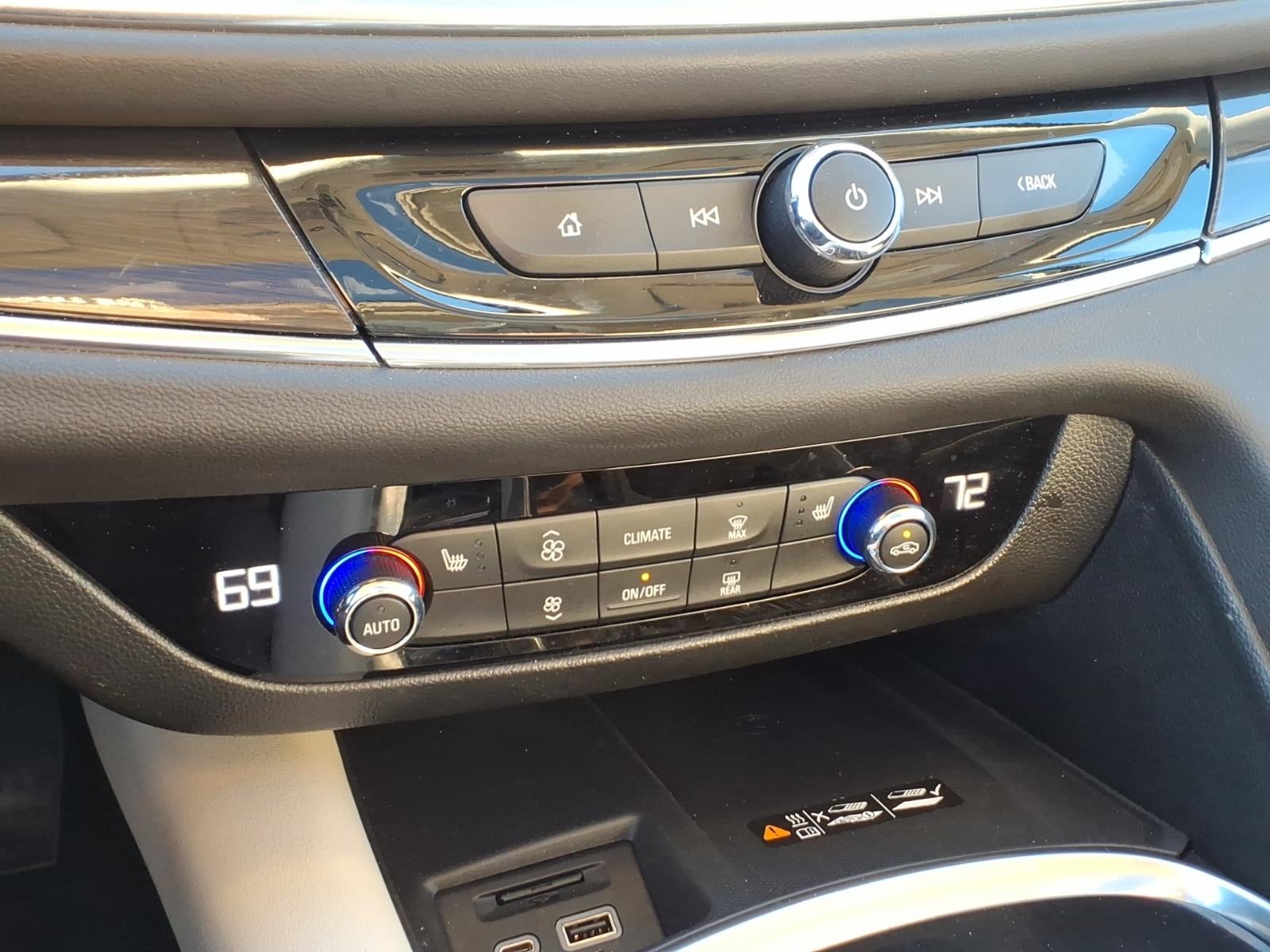 2024 Buick Enclave Essence