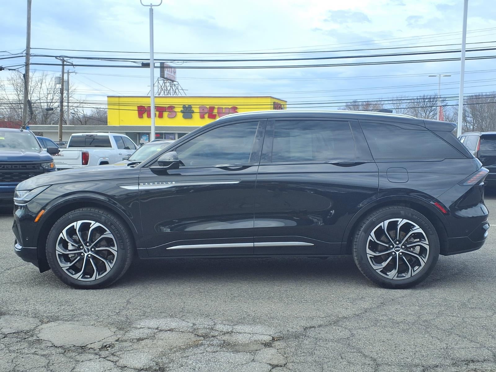 2024 Lincoln Nautilus Reserve