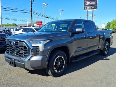 2022 Toyota Tundra 4WD SR5