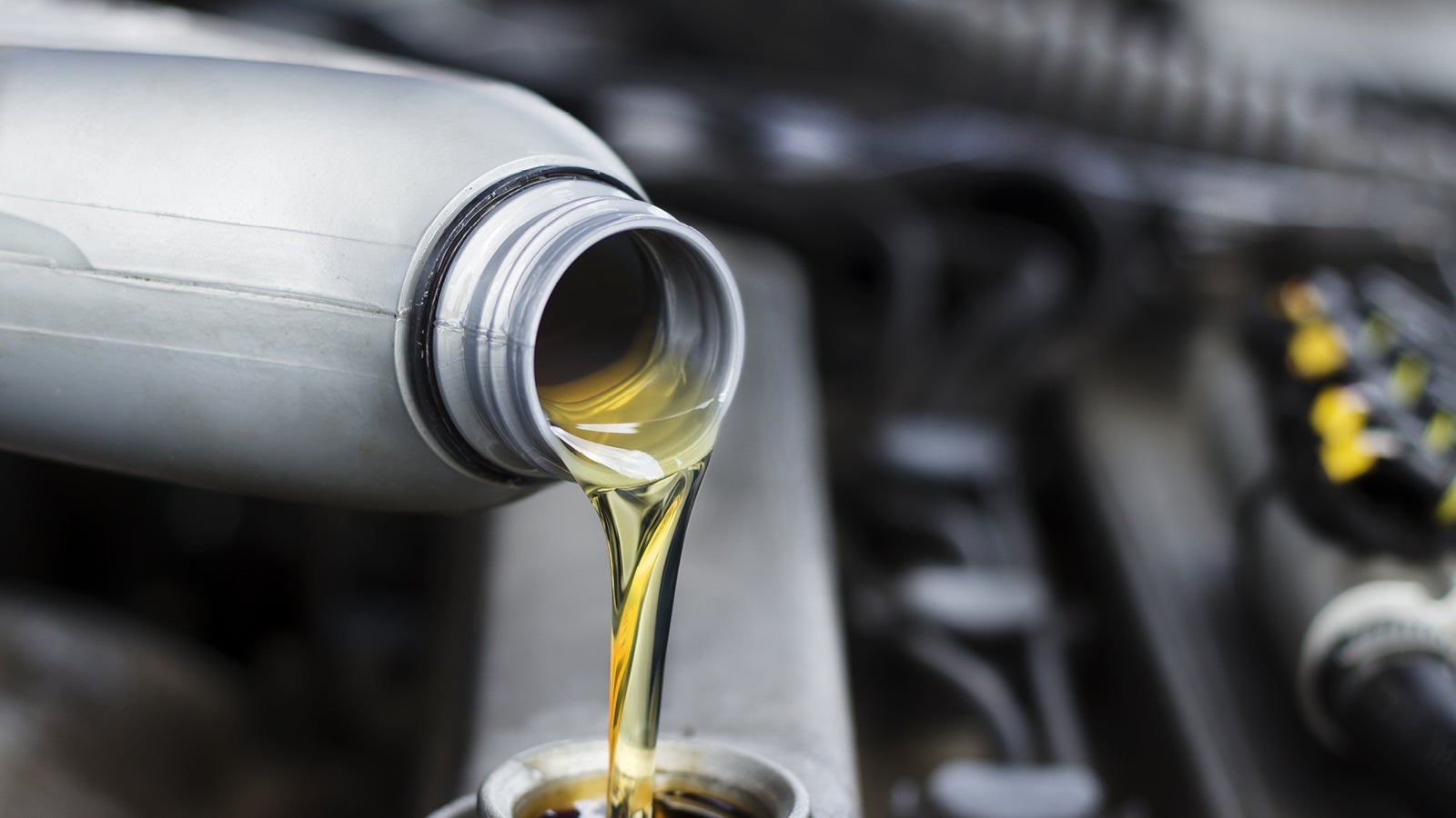 Nissan Oil Change Service - Genuine Nissan 0W-20 Motor Oil